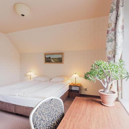 Hotel Folwark Zgierz Habitación foto
